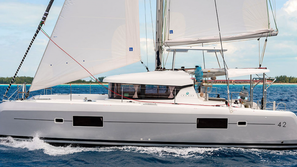 Lagoon 42