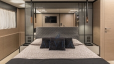Ferretti 780