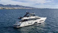Ferretti 780