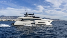 Ferretti 780