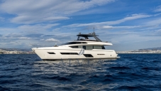 Ferretti 780