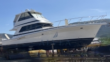 Riviera 48 Flybridge