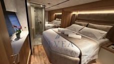 Moon Yacht 65 Fly