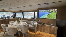 Moon Yacht 65 Fly