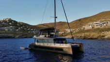 Moon Yacht 65 Fly