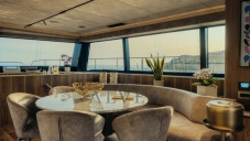 Moon Yacht 65 Fly